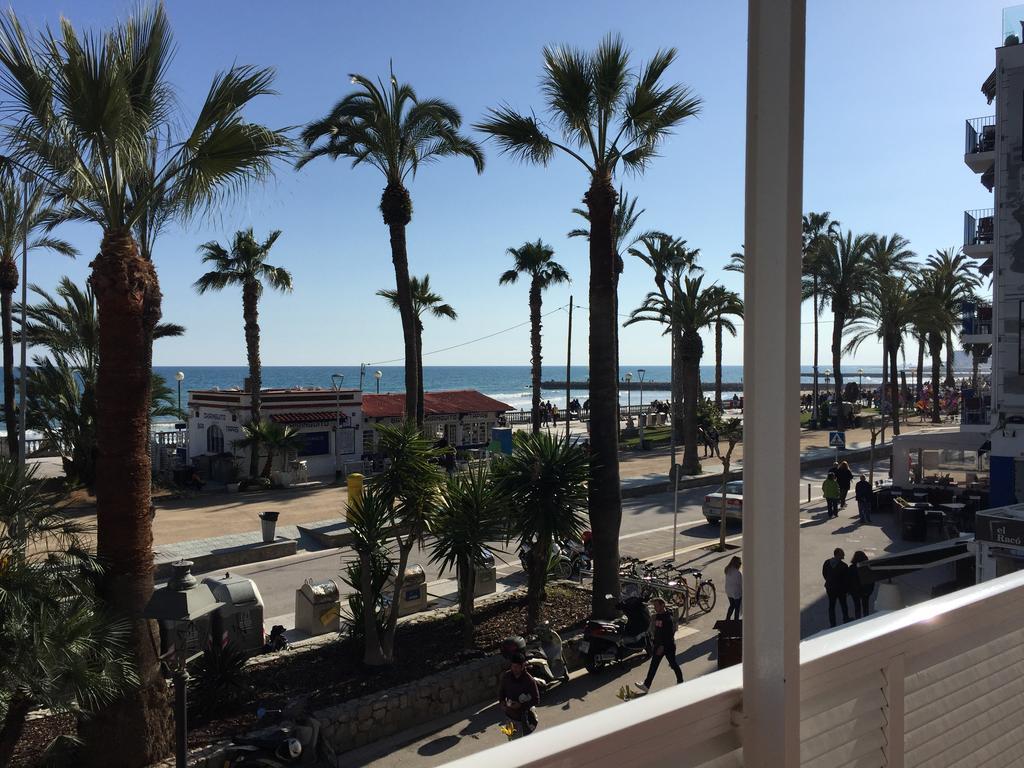 Sitges Seafront Ribera Apartment Стая снимка